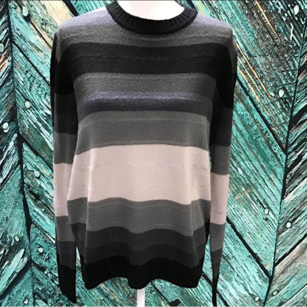 L&B Black and Gray Knit Sweater